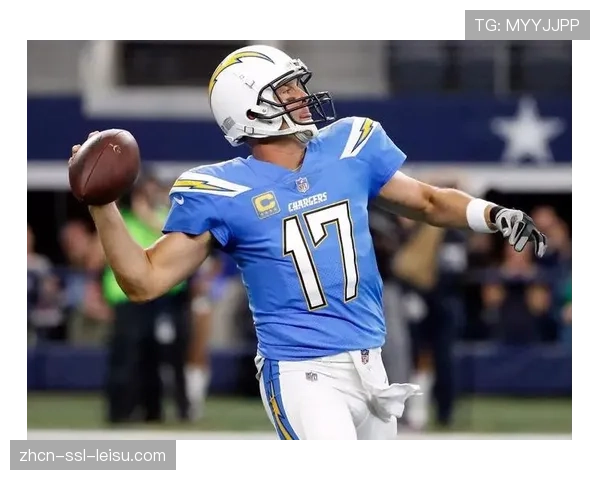 特写：达拉斯牛仔队在季后赛外卡战被绝杀后，更衣室内的死寂